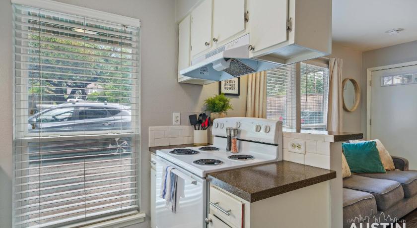 오스틴 (TX) Downtown Free Parking Fully Equipped Kitchen 3성급 숙소 외관