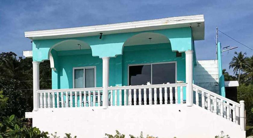 Image of Deluxe Double Room with Side Sea View 8
