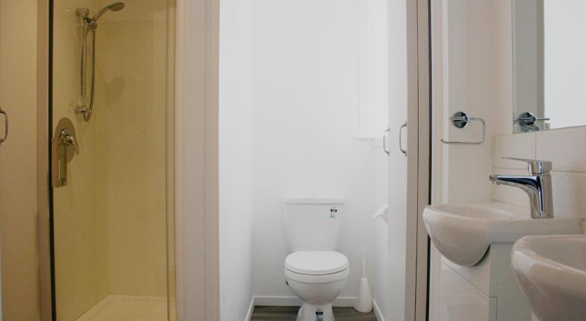 Image of Double Room - Shared Bathroom 4