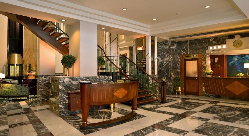 Hotel Marine Plaza Mumbai photo
