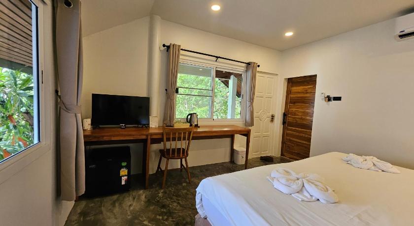 Image of Superior Partial Sea View Bungalow 7