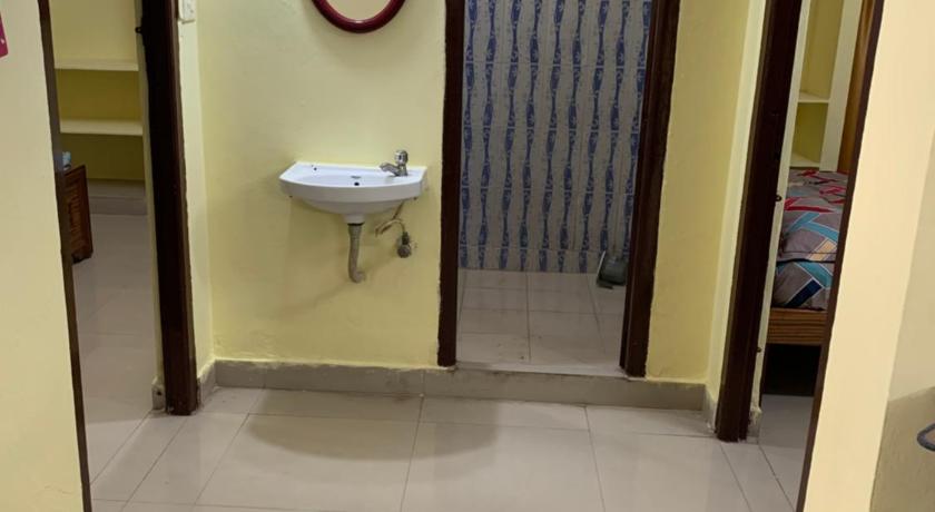 KesarHomes-FLT101-1stFlr-2BHK-Lift-AC-Kukatpally - image 9