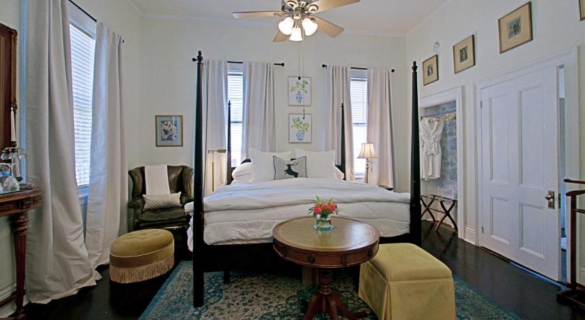 컬럼비아 (SC) Chesnut Cottage Inn 숙소 스위트룸