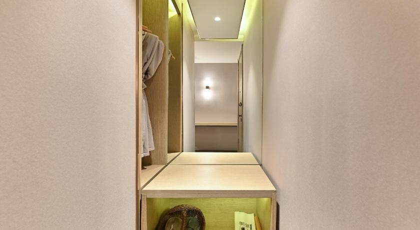 Jingli  Hotel (Beijing Heshenghui Dajiaoting Subway Station Branch) – Beijing, NY