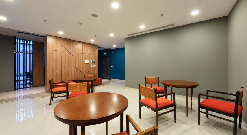 ホーチミン Smile Home - SOHO Apartment balcony - Modern comfortable 4つ星 ホテル プール