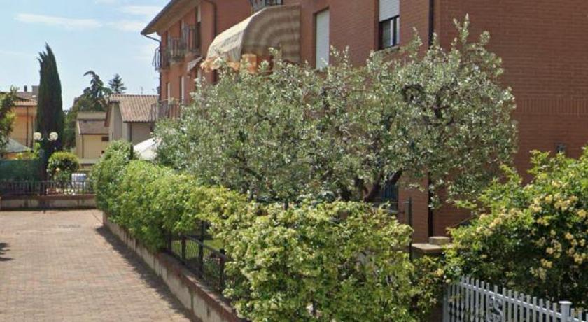 아시시 La vie en rose 3성급 싱글룸 수영장