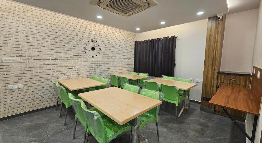 The Urban Nest Hotel – Bangalore, MN