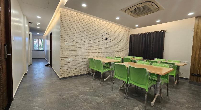 The Urban Nest Hotel – Bangalore, MN