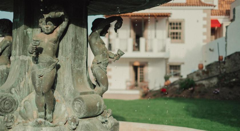 Collares Sintra Petit Palais