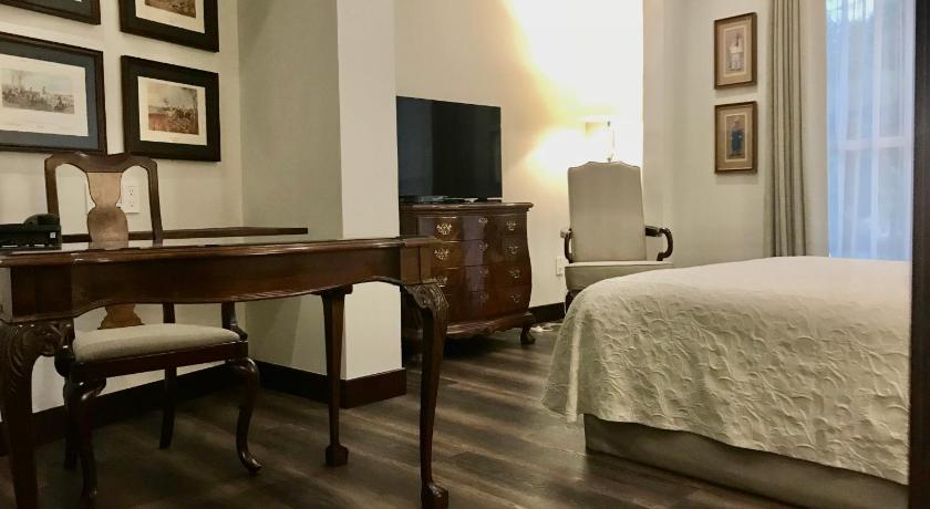 Image of Junior Suite 8 3