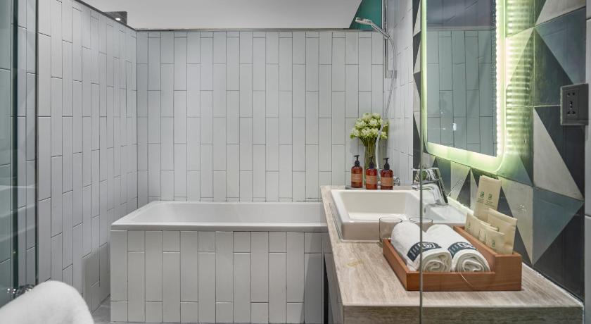 Image of Deluxe Garden Terrace 5