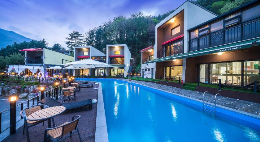 加平 Gapyeong teamo kids poolvilla 3つ星 ゲストハウス ロビー