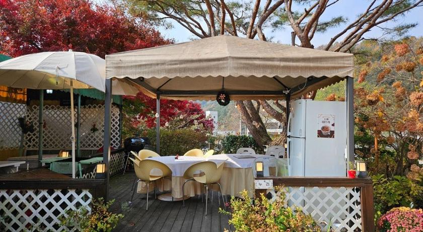 가평 가평 꽃무지 펜션 (Gapyeong Flower Muji Pension) 3성급 게스트하우스 외관