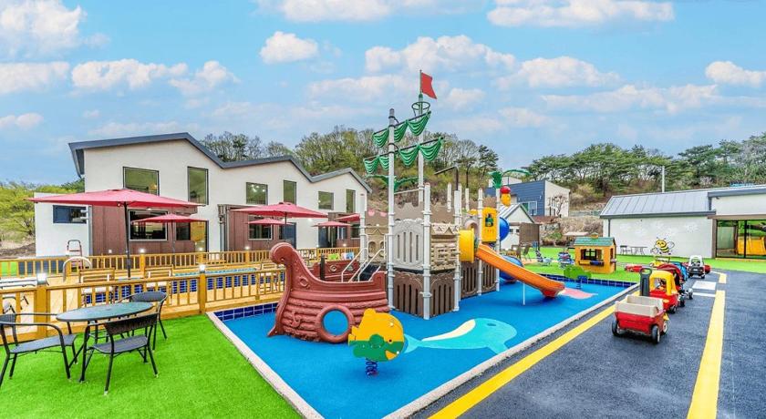 가평 가평 비비키즈 풀빌라 (Gapyeong BB Kids Pool Villa) 3성급 게스트하우스 스위트룸