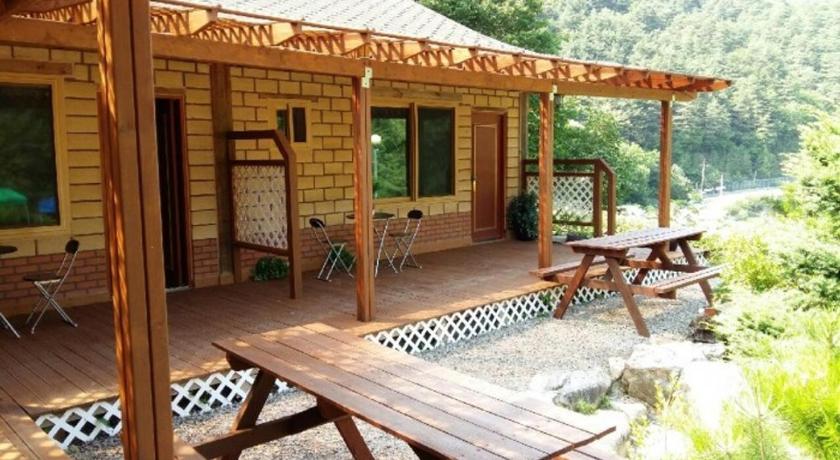 カンウォンド Inje Garam pyeonbaeg Pension 2つ星 ゲストハウス ロビー