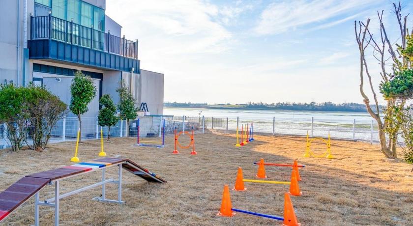 务安 Oberman Pet friendly Pool Villa 3星级 民宿 景观