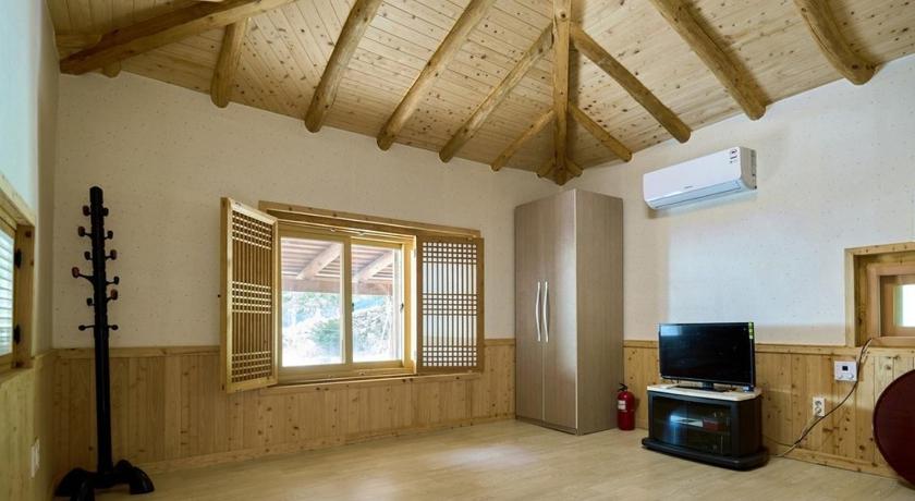 英阳 Yeongyang Daetigol Red Clay Room 2星级 民宿 大堂