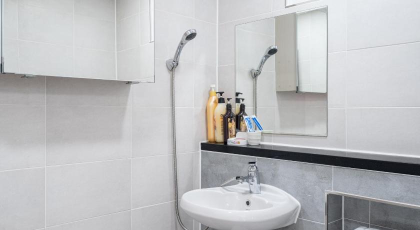 Image of Quadruple Room 9