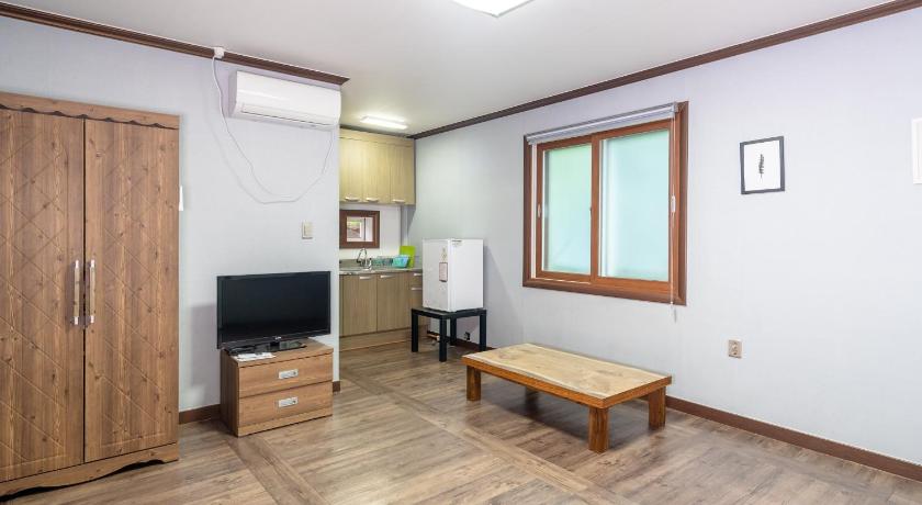 光陽 Gwangyang Sookhinae Hwangto Pension 3つ星 ゲストハウス ロビー