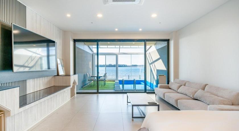 务安 Oberman Pet friendly Pool Villa 3星级 民宿 客房