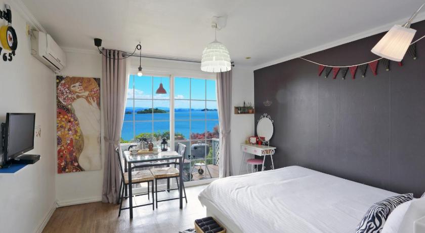 泰安 Taean (Anmyeondo) Elvis Pension (Individual Terrace Ocean Pool) 3つ星 ゲストハウス ロビー