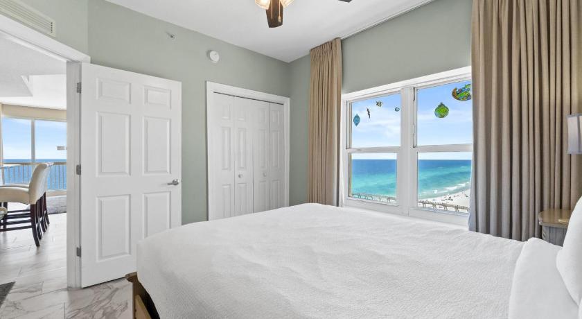 Image of Three-Bedroom Apartment 6