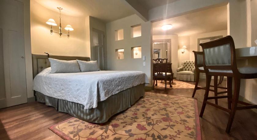 Image of Suite 5 5