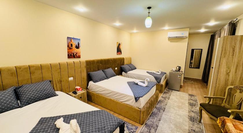 Image of Triple Room with View 0