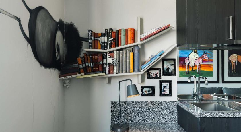 Image of Studio Suite 15