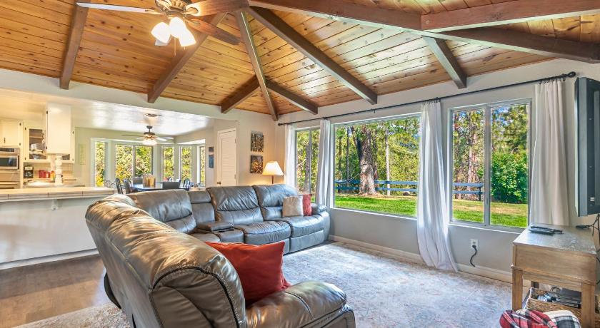 Starry Pines- BBQ/spa/affordable