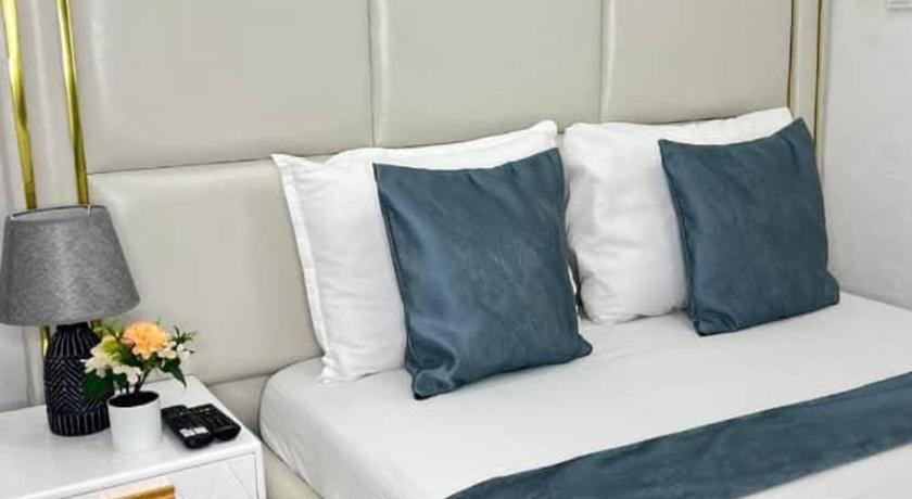 Chambre meublee avec kitchenette