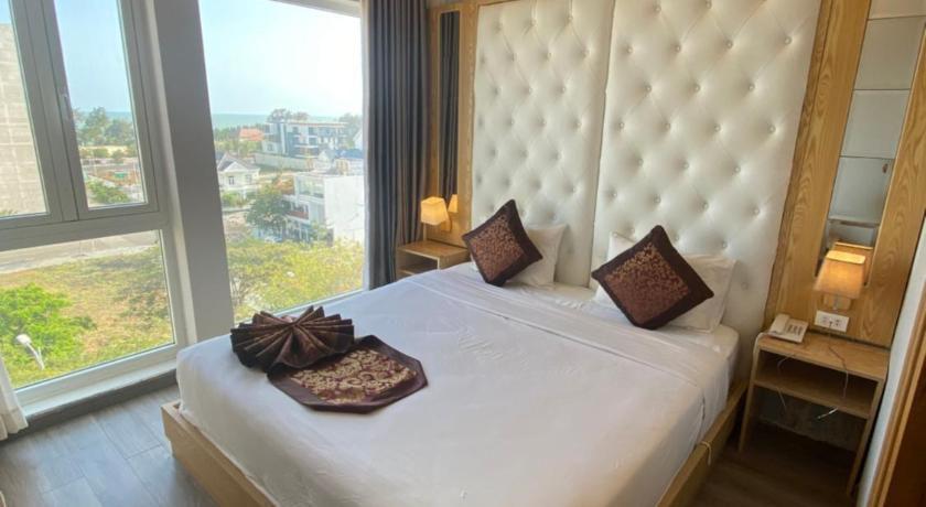 EMERALD OCEAN HOTEL - image 24