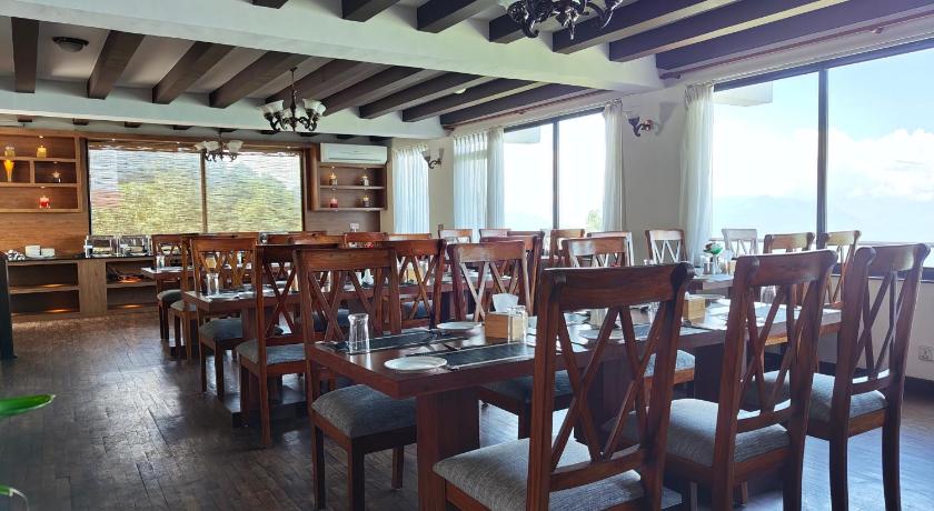 巴鲁瓦帕蒂德普尔 Hotel Himalayan Villa - Nagarkot  4星级 酒店 泳池