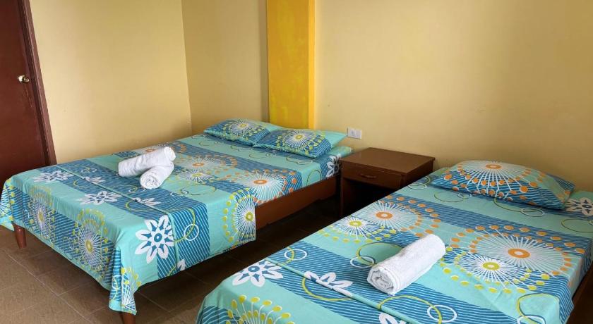 Image of Standard Triple Room with Sea View 4