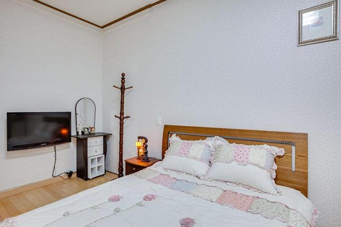 Image of Double Room 2 8