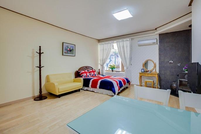 Image of Double Room 3 7