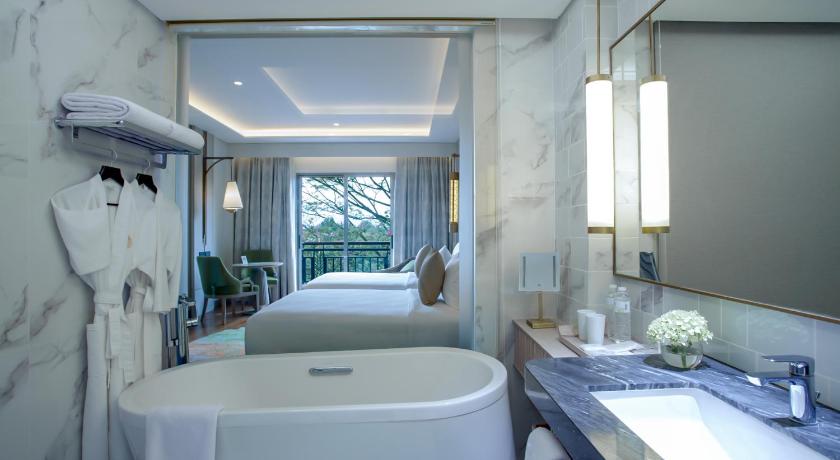 Image of Mason Premier King 2