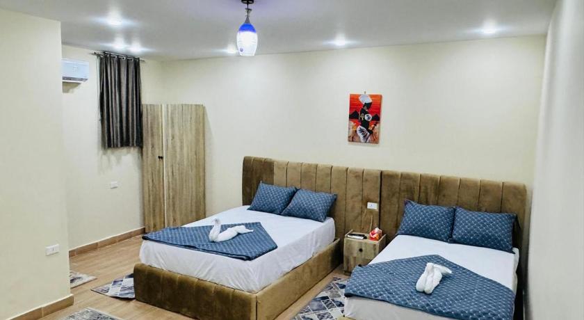 Image of Double or Twin Room with View 14