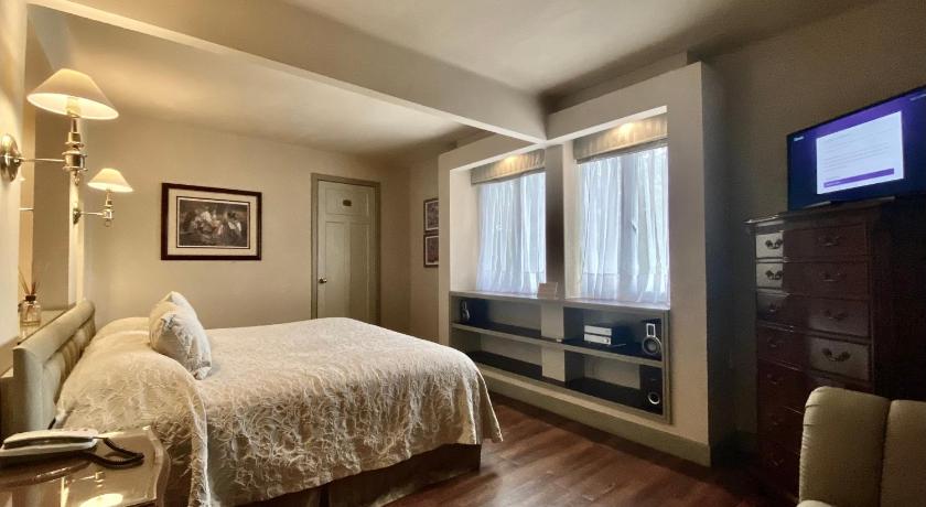 Image of Suite 6 6
