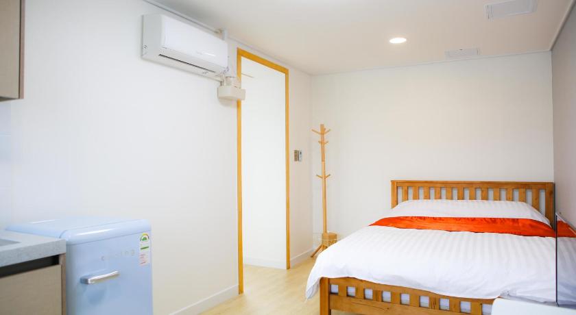 ヤンヤン Yang Yang Timi House Pension 3つ星 ゲストハウス 外観