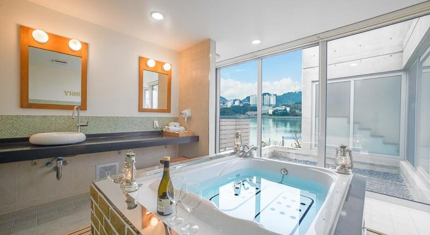 统营 tongyeong monopeoni pensyeon 4星级 民宿 大堂