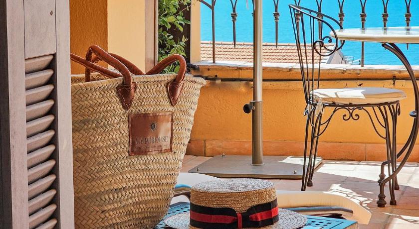 Immagine di Camera Matrimoniale Superior con Vista Mare Completa e Balcone (Superior Double Room with Full Sea View and Balcony) 1