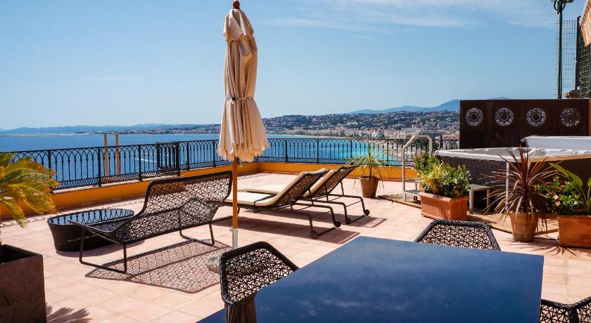 Immagine di Suite Mediterranée con Vista Mare (Suite Mediterranée with Sea View) 11