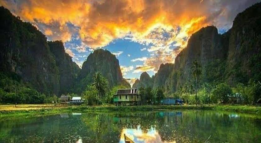 Bontang Rammang Rammang Ecolodge and Cafe Hotel restaurant