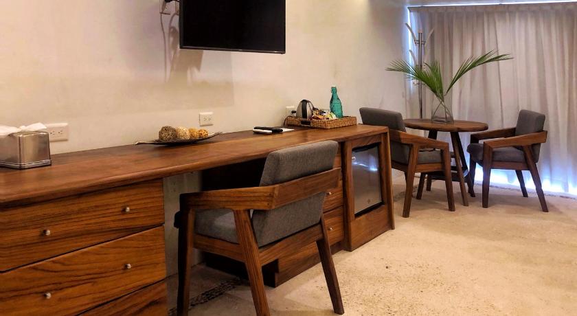 Image of Deluxe Suite 5