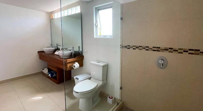 Image of Deluxe Suite 8