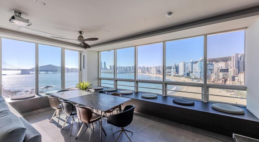 プサン Meomulda Ga Gwangan Poolvilla 5つ星 ゲストハウス 外観