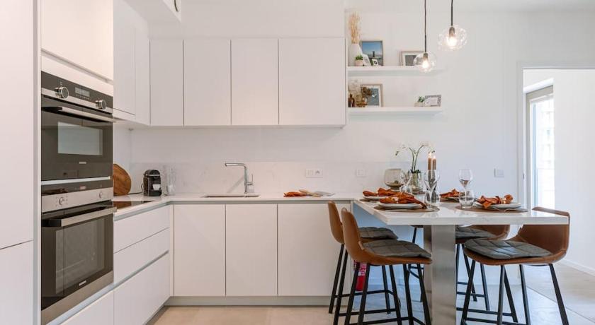 Ostend 2-BR Apartment with Terrace & BBQ & Parking