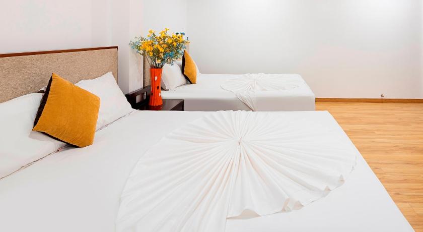 Image of Triple Room - 1 Double Bed and 1 Single Bed 6