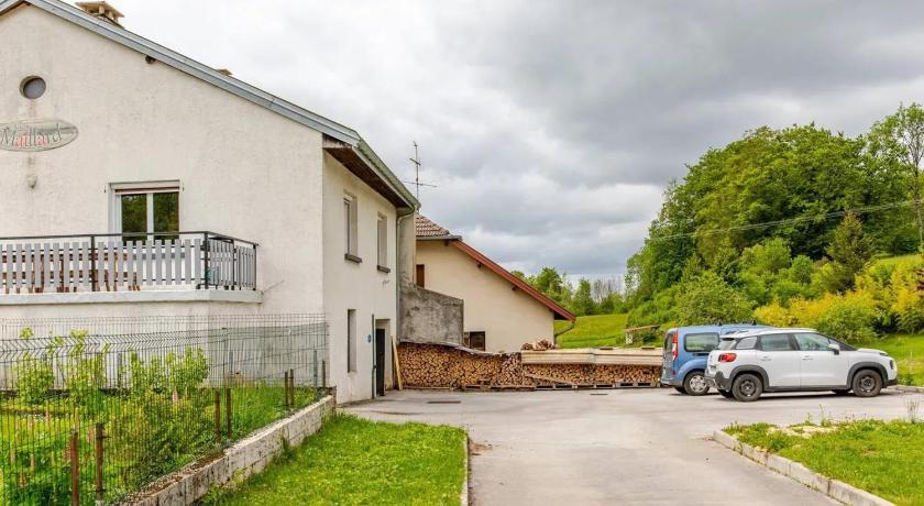 Foto di Maison conviviale avec cheminée à Hauts-de-Bienne - Prenotazione scontata Agoda